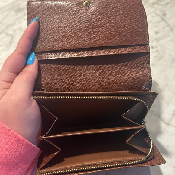 Louis Vuitton Monogram Wallet (project wallet!) - Picture 8 of 15